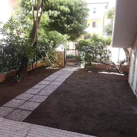 In Santa Teresa * サンタ・テレーザ・ガッルーラ